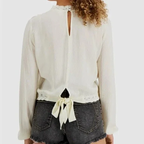 New Self Esteem Junior's Pleated Lace Trim Blouse White XS, L - Picture 6 of 6